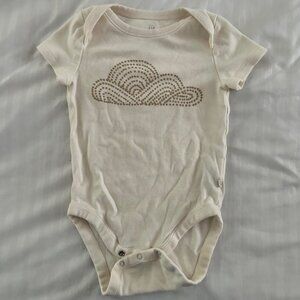 Brand New Baby Gap Cream Short Sleeve Onesie – 18-24 Months